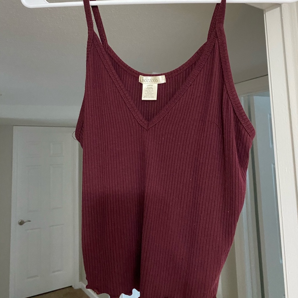 Juniors burgundy crop tank top